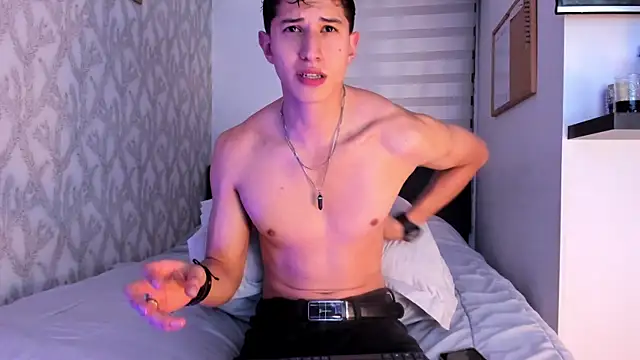 Snapshot of Dorianmistery2322_ chatting on 03/05/25, 11:27 Dorianmistery2322  online show from 03/05/25, 11:27