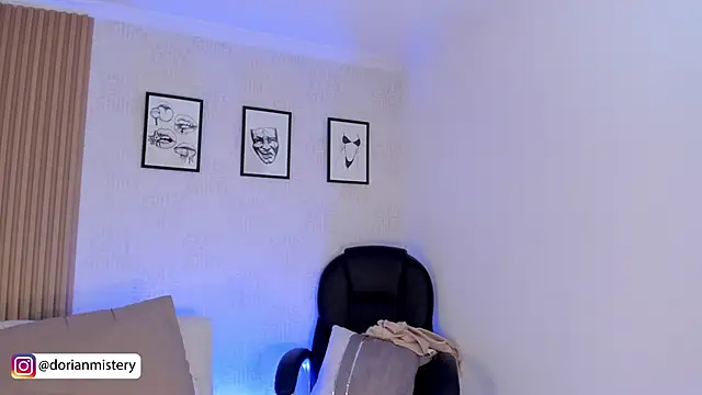 Snapshot of Dorianmistery2322_ chatting on 09/20/25, 03:29 Dorianmistery2322  online show from 09/20/25, 03:29