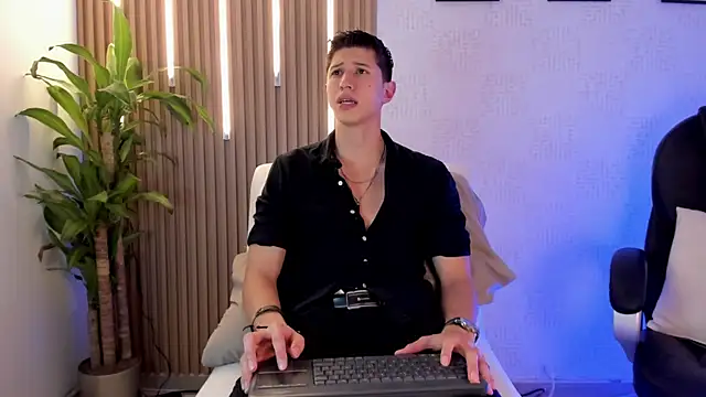 Dorianmistery2322  online show from 11/11/25, 12:10