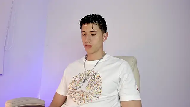 Dorianmistery2322  online show from 04/18/26, 12:03