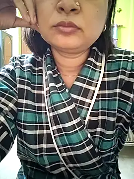 Snapshot of Royalgirl667 chatting on 12/09/24, 01:40 Royalgirl667 online show from 12/09/24, 01:40