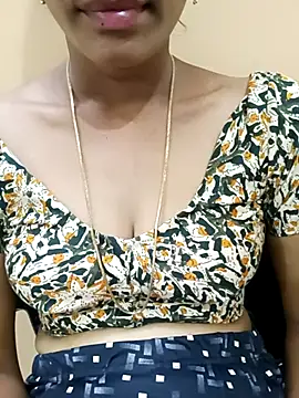 Snapshot of latha_telugu chatting on 04/24/26, 04:04 latha telugu online show from 04/24/26, 04:04