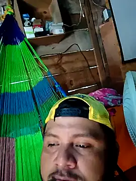 Snapshot of Jes-Ben chatting on 10/29/25, 07:15 Jes-Ben online show from 10/29/25, 07:15