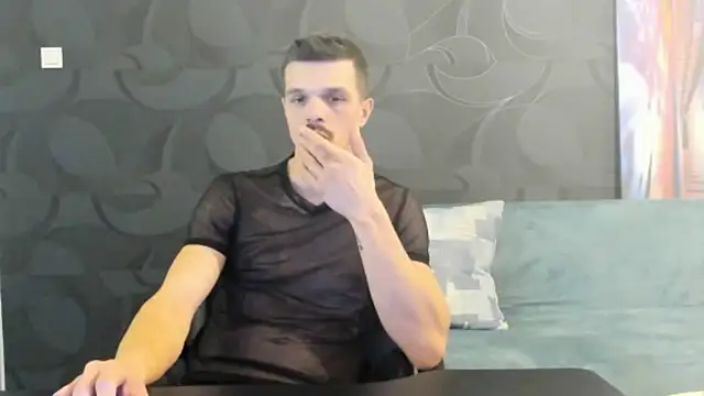 Snapshot of DonyBrown chatting on 03/16/25, 10:20 DonyBrown online show from 03/16/25, 10:20