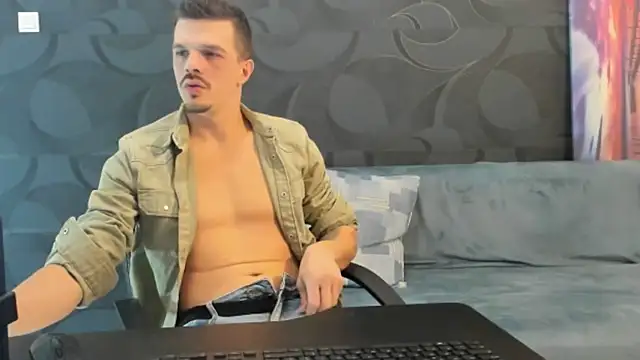 Snapshot of DonyBrown chatting on 03/20/25, 03:56 DonyBrown online show from 03/20/25, 03:56