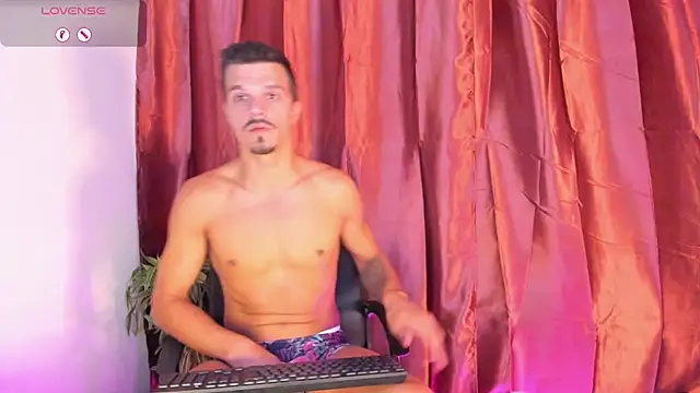 Snapshot of DonyBrown chatting on 09/13/25, 03:06 DonyBrown online show from 09/13/25, 03:06