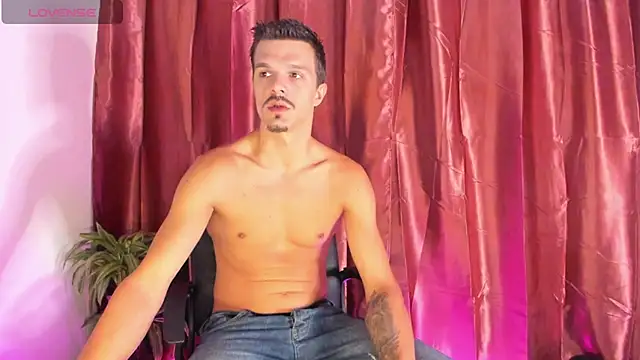 Snapshot of DonyBrown chatting on 09/17/25, 05:09 DonyBrown online show from 09/17/25, 05:09