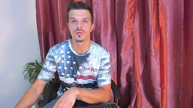 Snapshot of DonyBrown chatting on 09/23/25, 04:04 DonyBrown online show from 09/23/25, 04:04