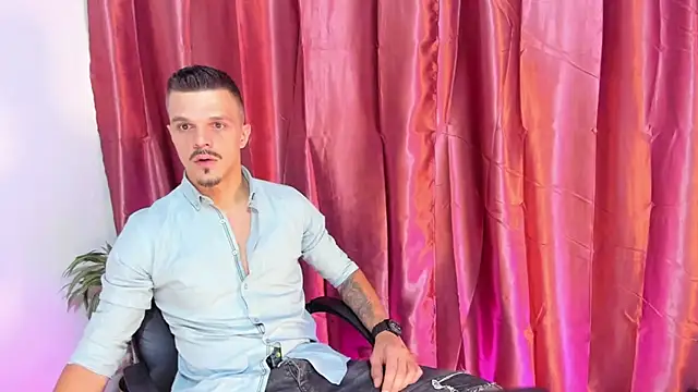 Snapshot of DonyBrown chatting on 09/27/25, 04:06 DonyBrown online show from 09/27/25, 04:06