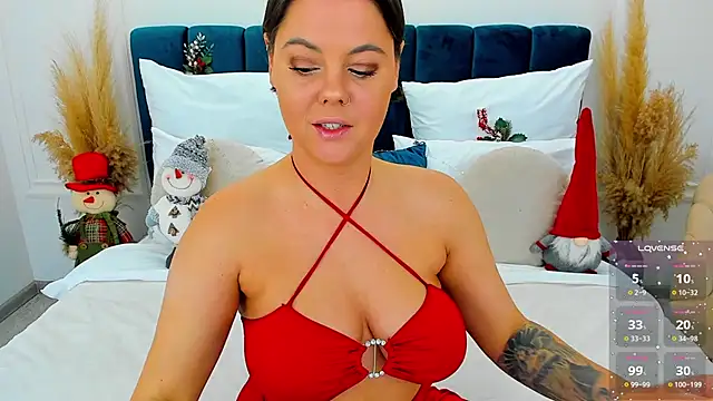 Snapshot of Lady_AliBi chatting on 12/20/25, 01:51 Lady AliBi online show from 12/20/25, 01:51