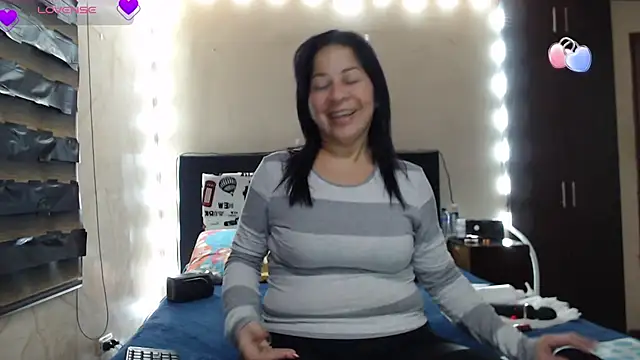 Rachell 111 online show from 03/12/25, 12:42