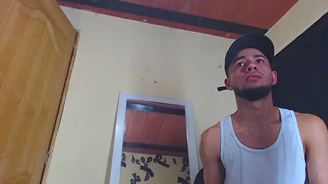 Snapshot of jhon_ath chatting on 11/20/25, 04:07 jhon ath online show from 11/20/25, 04:07