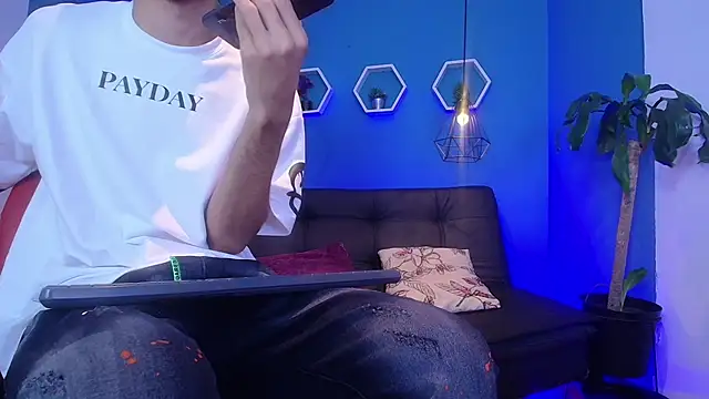 Snapshot of jhon_ath chatting on 11/30/25, 04:16 jhon ath online show from 11/30/25, 04:16