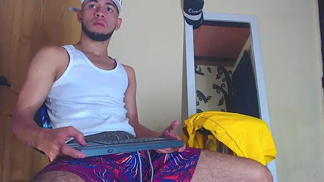 Snapshot of jhon_ath chatting on 11/30/25, 10:25 jhon ath online show from 11/30/25, 10:25