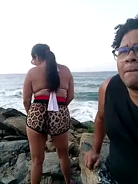 Snapshot of rosi_pamela chatting on 02/24/25, 09:52 rosi pamela online show from 02/24/25, 09:52