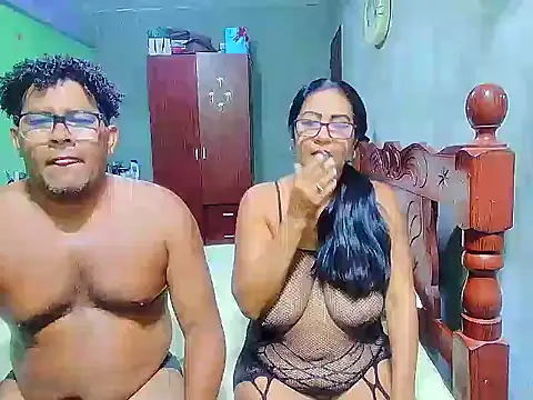 Snapshot of rosi_pamela chatting on 03/09/25, 01:56 rosi pamela online show from 03/09/25, 01:56