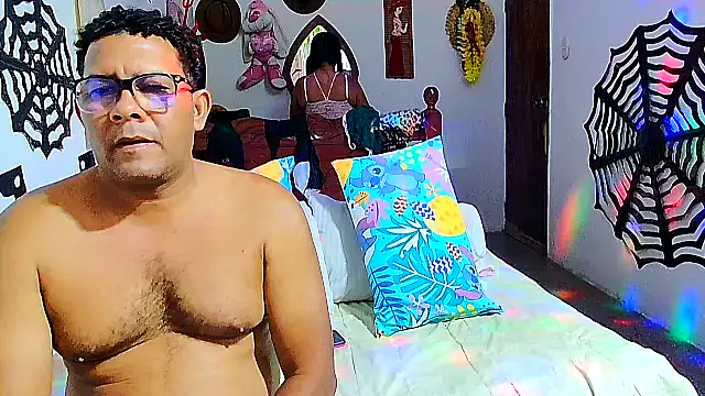 Snapshot of rosi_pamela chatting on 11/12/25, 09:47 rosi pamela online show from 11/12/25, 09:47