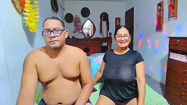 Snapshot of rosi_pamela chatting on 06/09/26, 09:26 rosi pamela online show from 06/09/26, 09:26