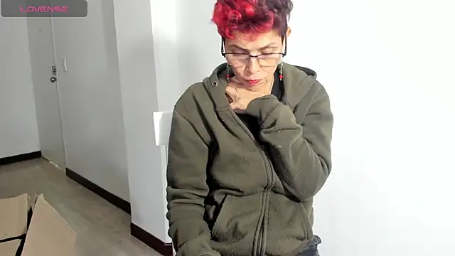 MireyaTorresGu online show from 02/25/25, 10:07