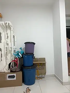 MireyaTorresGu online show from 10/21/25, 10:27