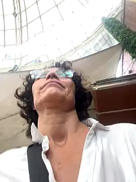 MireyaTorresGu online show from 11/20/25, 03:01