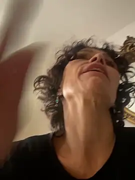 MireyaTorresGu online show from 11/23/25, 12:38