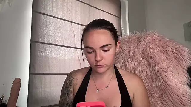 yorkshiregal online show from 03/10/25, 01:43