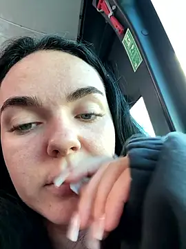 yorkshiregal online show from 11/12/25, 08:26