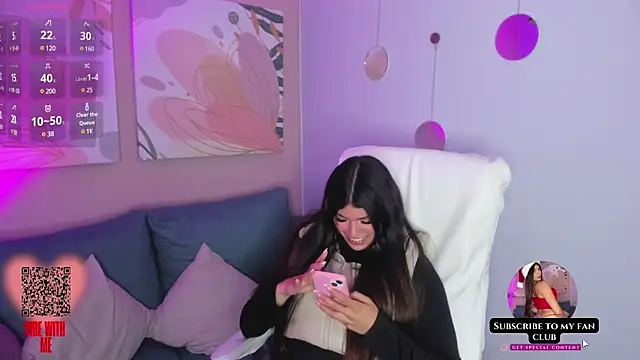 MiaDlucca online show from 01/22/25, 02:15