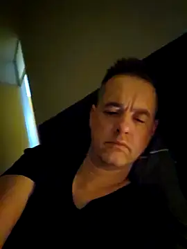 Snapshot of Hectorthyssen1 chatting on 12/27/24, 08:45 Hectorthyssen1 online show from 12/27/24, 08:45