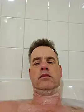 Snapshot of Hectorthyssen1 chatting on 01/10/25, 08:15 Hectorthyssen1 online show from 01/10/25, 08:15