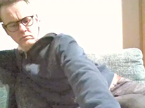 Snapshot of Hectorthyssen1 chatting on 02/09/25, 10:11 Hectorthyssen1 online show from 02/09/25, 10:11