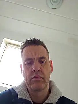 Snapshot of Hectorthyssen1 chatting on 02/15/25, 10:55 Hectorthyssen1 online show from 02/15/25, 10:55