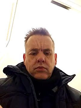 Snapshot of Hectorthyssen1 chatting on 02/15/25, 04:45 Hectorthyssen1 online show from 02/15/25, 04:45