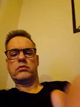 Snapshot of Hectorthyssen1 chatting on 02/19/25, 11:04 Hectorthyssen1 online show from 02/19/25, 11:04