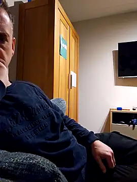 Snapshot of Hectorthyssen1 chatting on 03/01/25, 09:59 Hectorthyssen1 online show from 03/01/25, 09:59