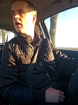 Snapshot of Hectorthyssen1 chatting on 03/05/25, 04:24 Hectorthyssen1 online show from 03/05/25, 04:24