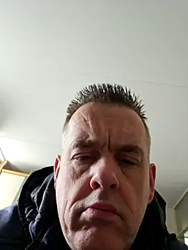 Snapshot of Hectorthyssen1 chatting on 03/15/25, 10:57 Hectorthyssen1 online show from 03/15/25, 10:57