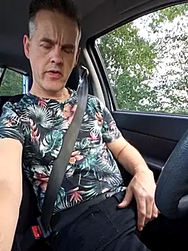 Snapshot of Hectorthyssen1 chatting on 09/15/25, 02:50 Hectorthyssen1 online show from 09/15/25, 02:50