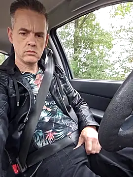 Snapshot of Hectorthyssen1 chatting on 09/17/25, 03:03 Hectorthyssen1 online show from 09/17/25, 03:03