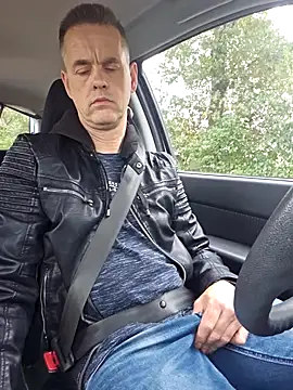 Snapshot of Hectorthyssen1 chatting on 10/08/25, 02:36 Hectorthyssen1 online show from 10/08/25, 02:36