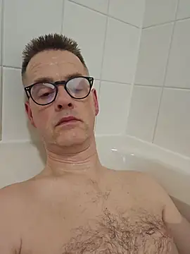 Hectorthyssen1 online show from 02/11/26, 07:41