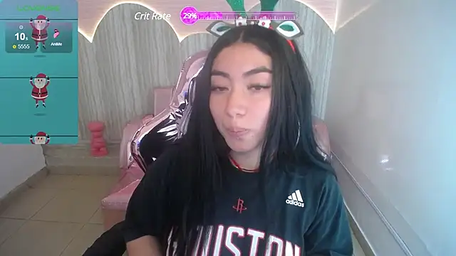 Snapshot of melodii_t chatting on 12/12/24, 01:21 melodii t online show from 12/12/24, 01:21