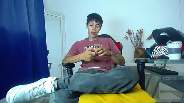 Zacktk7 online show from 01/27/25, 02:02