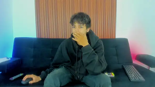 Zacktk7 online show from 02/17/25, 09:08