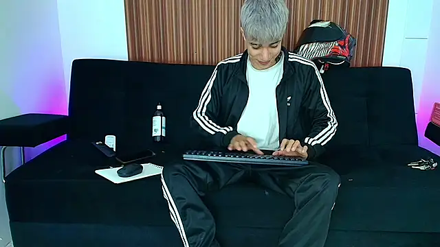 Zacktk7 online show from 03/07/25, 11:05