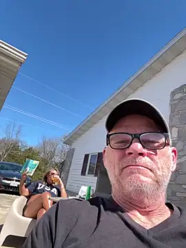 69vivian online show from 03/11/25, 05:57