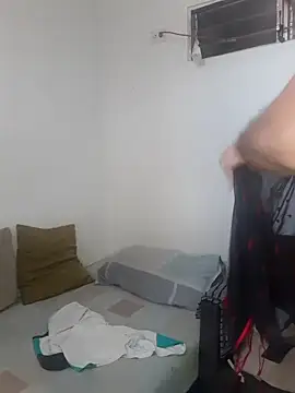 Snapshot of miketripi420 chatting on 12/02/24, 05:37 miketripi420 online show from 12/02/24, 05:37