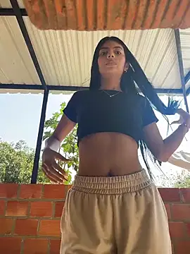 Baby Niels online show from 12/14/25, 02:44