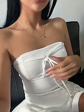 Baby Niels online show from 12/20/25, 04:58